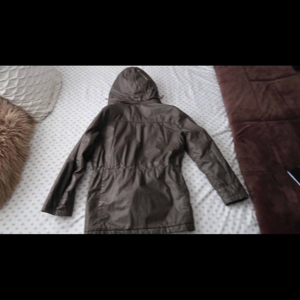 Coat - Picture 11 of 11